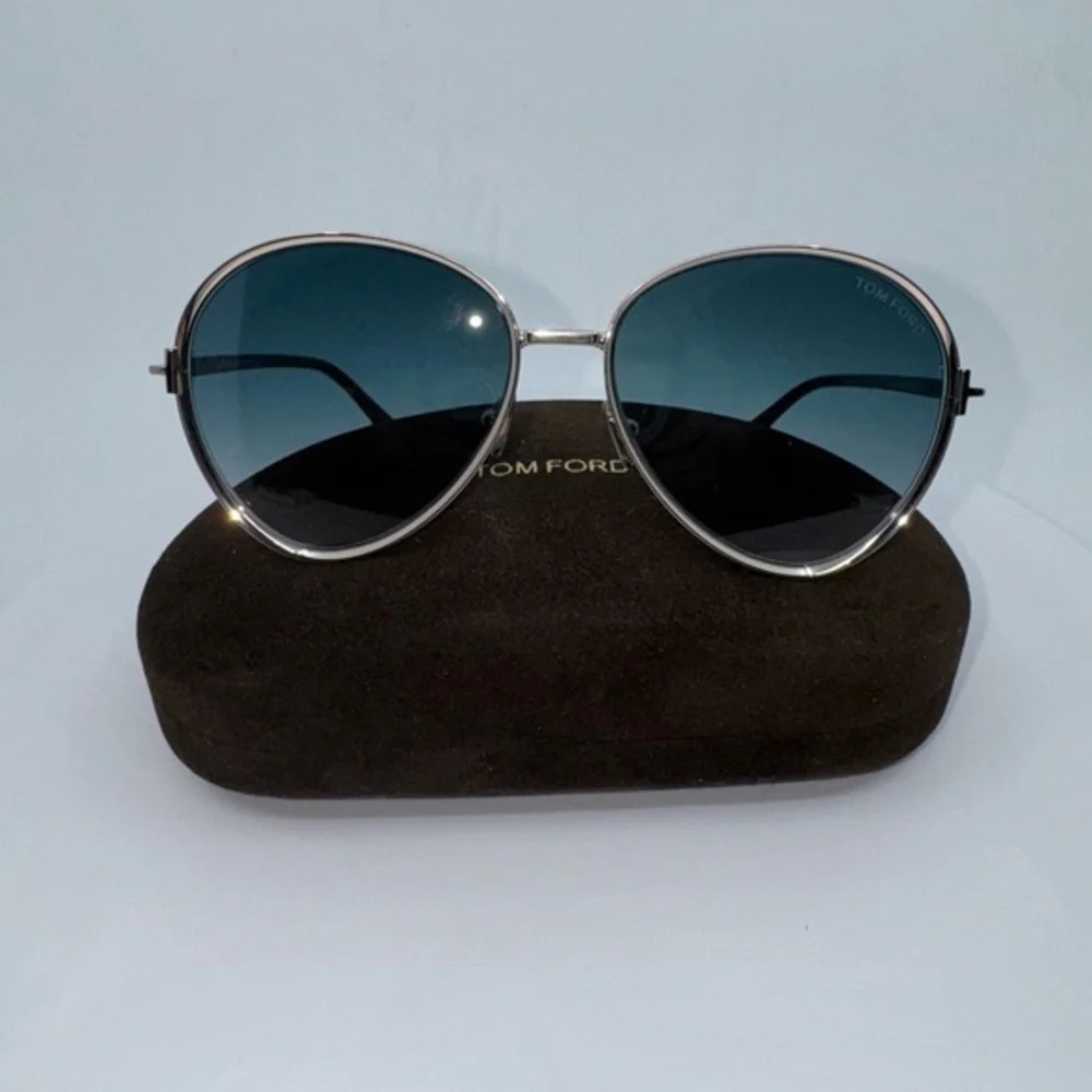 New! Tom Ford Women's Rose Gold/Blue Gradient Oversized Aviator Sunglasses